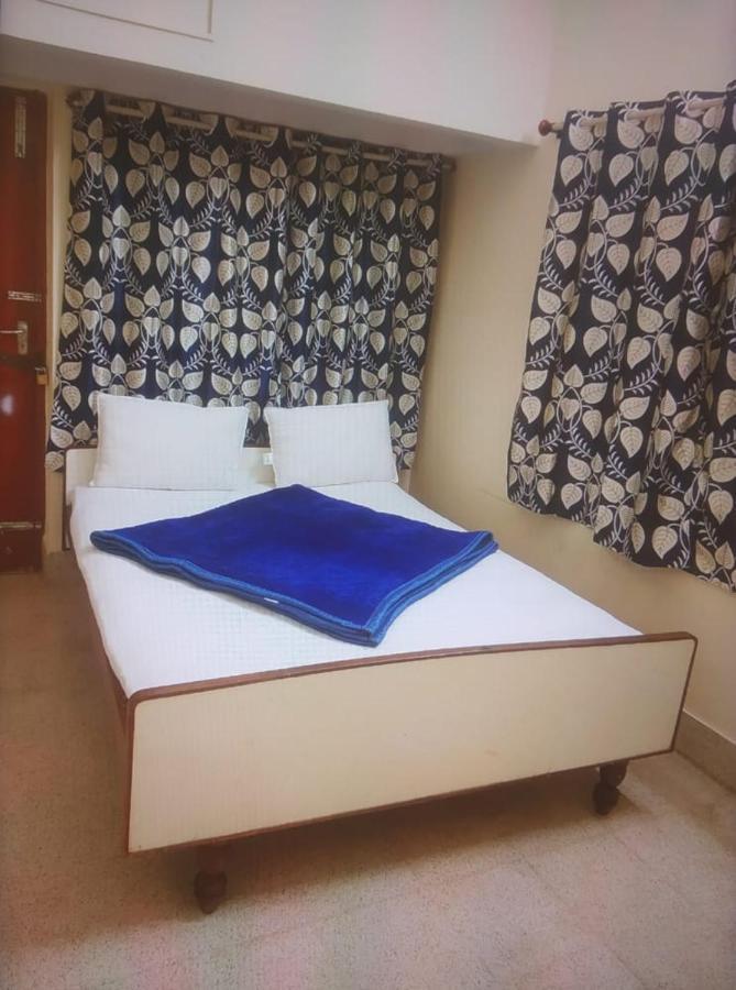 Kings Mysuru Hotels - Sgh Zewnętrze zdjęcie