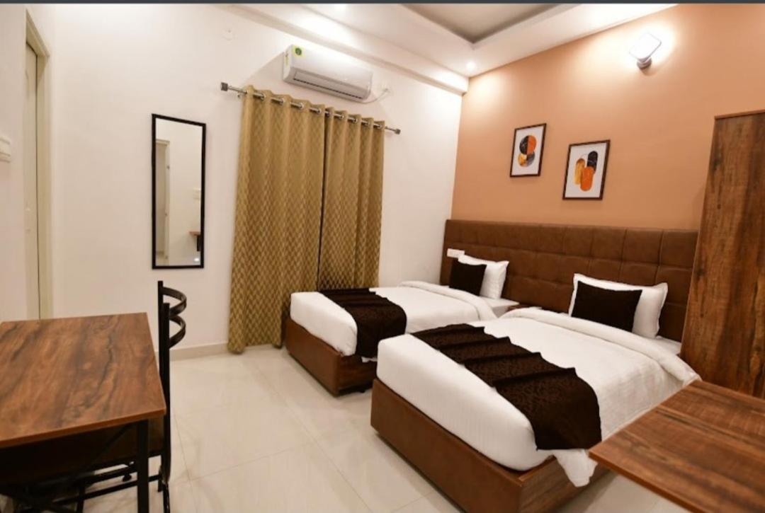 Kings Mysuru Hotels - Sgh Zewnętrze zdjęcie